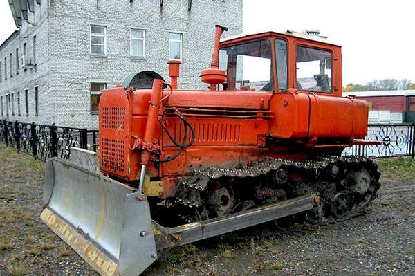 Аренда Бульдозера 7,4 тонн ВГТЗ ДТ-75 