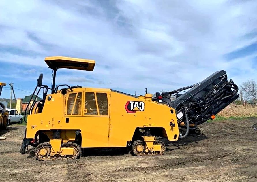 Дорожная фреза Caterpillar PM312
