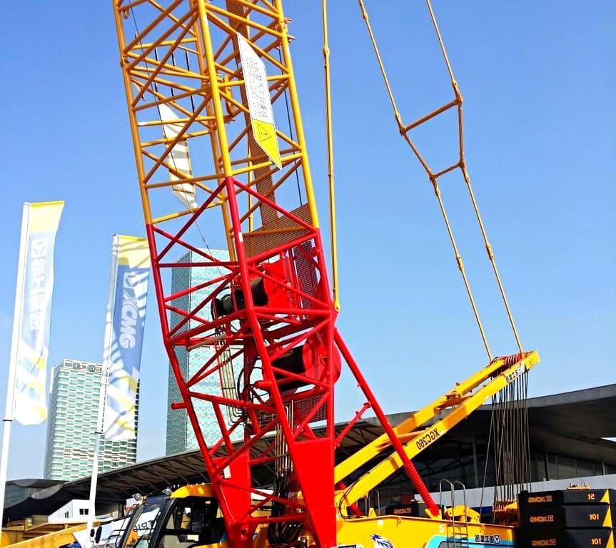 Гусеничный кран XCMG XGC100